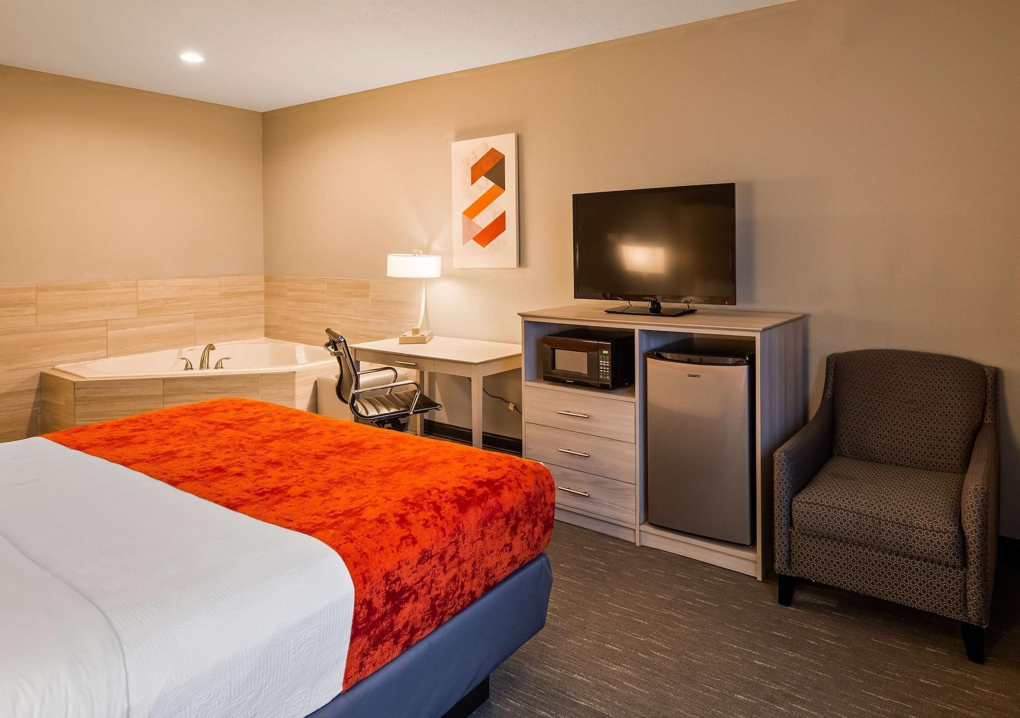 Best Western Plus New Cumberland Bagian luar foto
