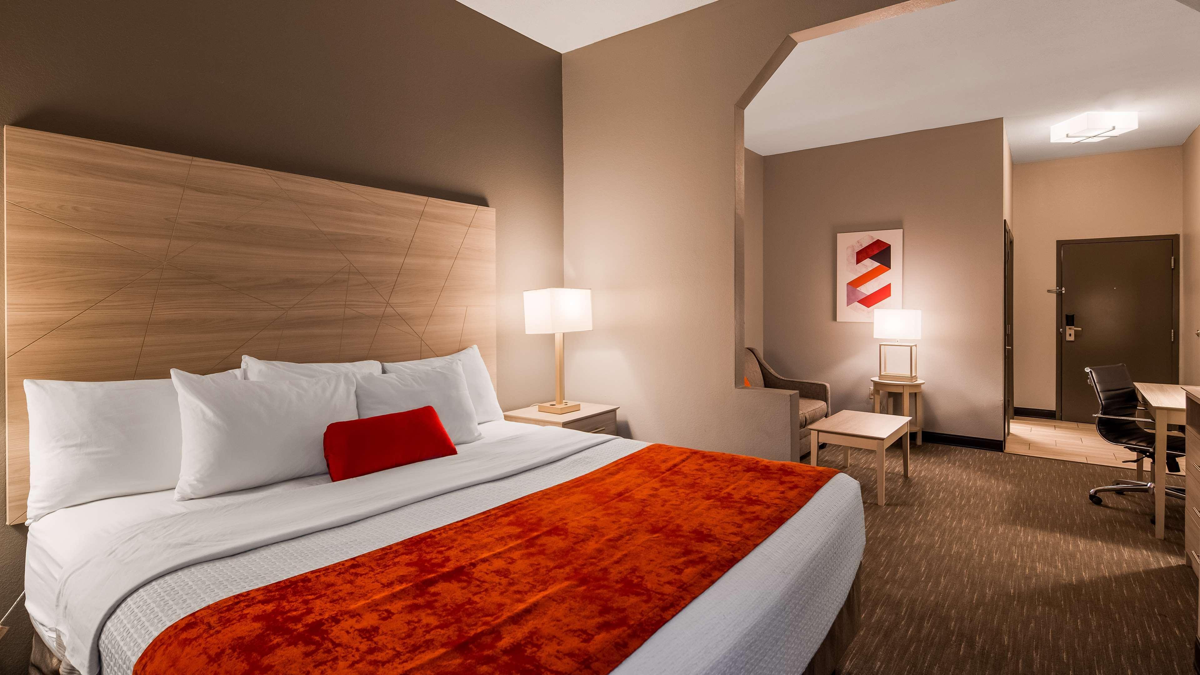 Best Western Plus New Cumberland Bagian luar foto