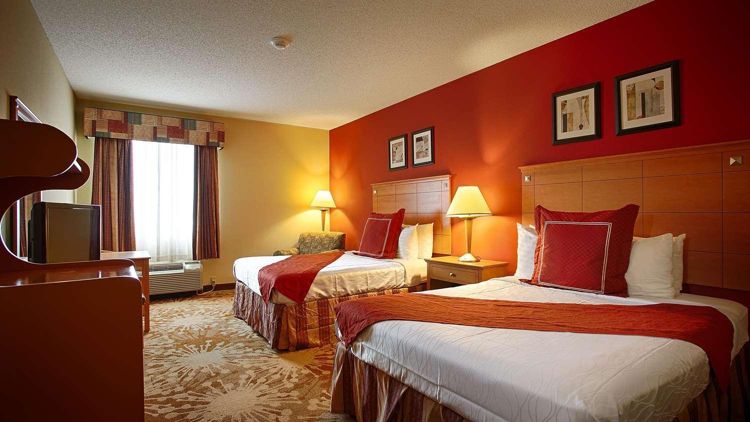 Best Western Plus New Cumberland Bagian luar foto
