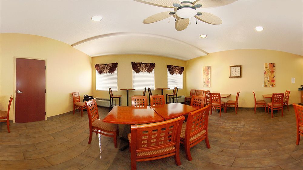 Best Western Plus New Cumberland Bagian luar foto